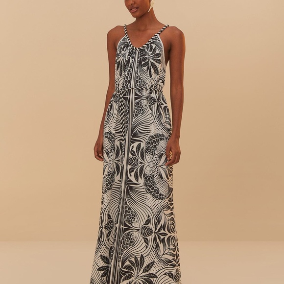 FARM Rio Pants - Off-White Monochrome Elegance Scarf LENZING™ ECOVERO™ Euroflax™ Jumpsuit